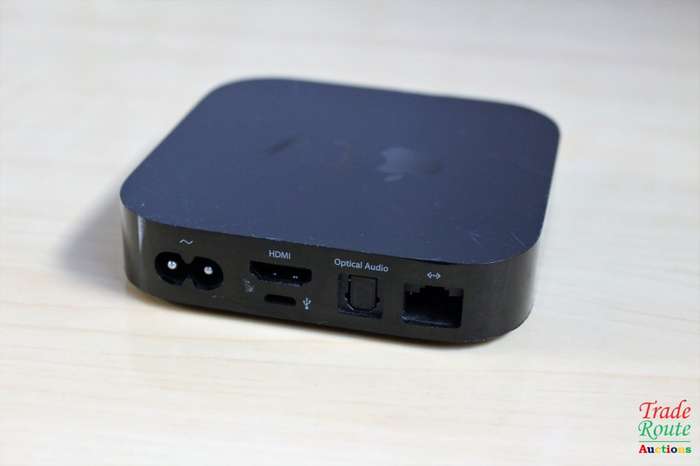 Apple TV  | 3rd Gen | A1469  - with Remote