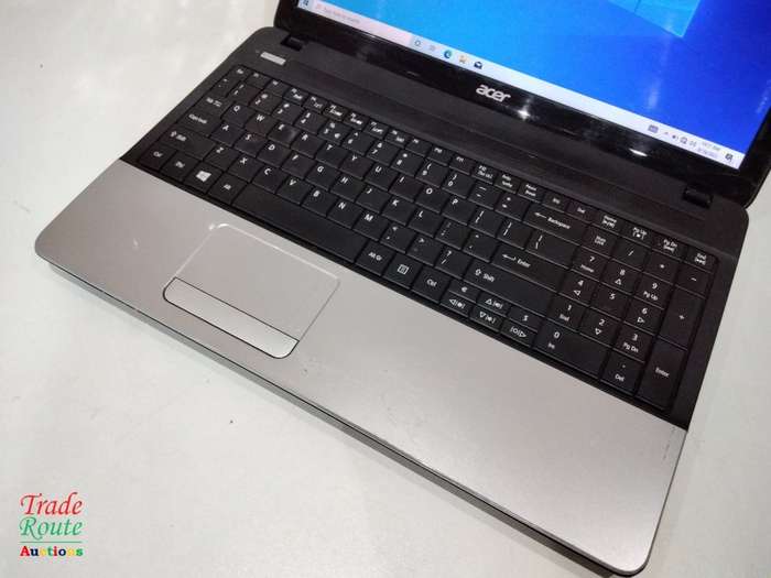 Acer Aspire E1-571 15.6` Laptop | Intel Core i3 3110M 2.4GHz | 4GB RAM | 500GB HDD - LOW BATTERY