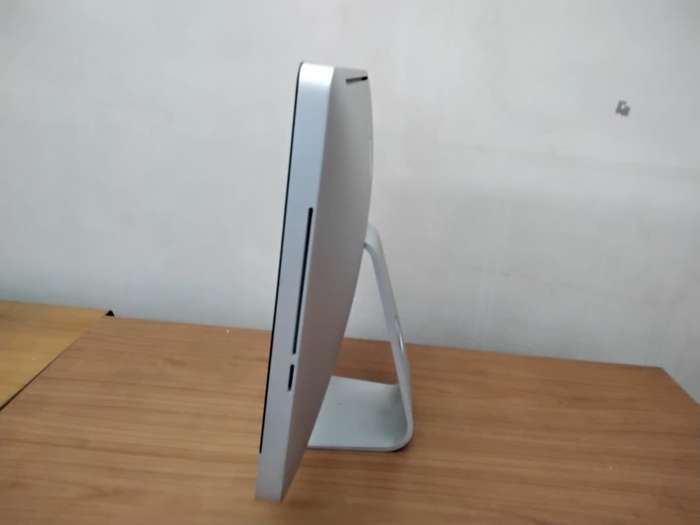 High Spec - iMAC Apple | 21.5 INCH | Core i5 2.7Ghz 16GB RAM 1TB HDD * AMD Radeon HD Graphics