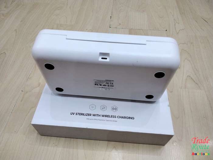 UV Sterilizer with Wireless Charging - White - designed for Samsung