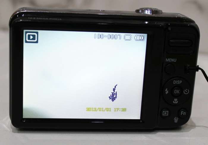 Samsung ES30 12 MegaPixel Compact Digital Camera