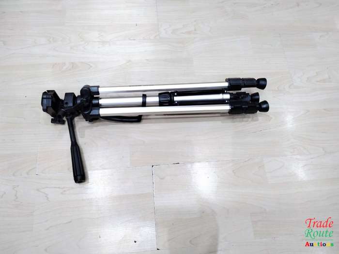 VIVITAR VPT-1200 Tripod