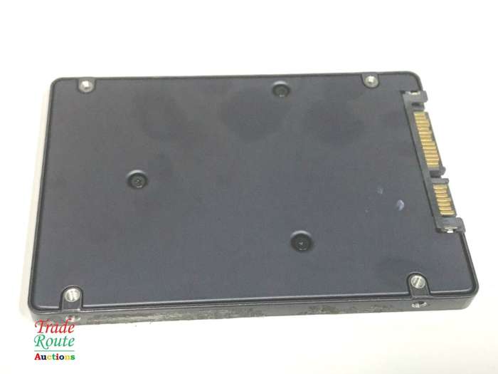 SAMSUNG 256GB SSD - Solid State Drive 2.5"