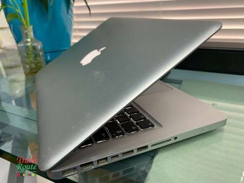 MacBook Pro 13.3-inch | Core i5 2.5GHz | 8GB RAM | 500GB HDD | Apple Laptop Notebook