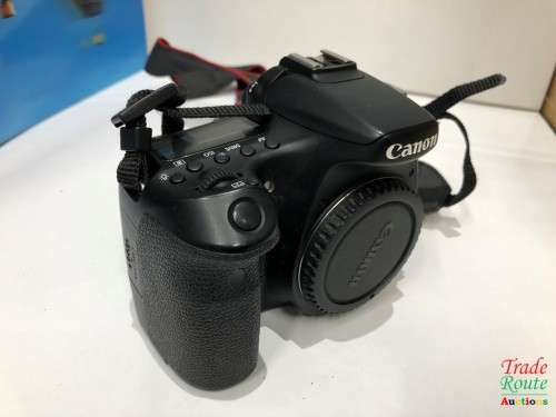 Canon EOS 70D DSLR CAMERA BODY *** 20.2 MP FULL HD
