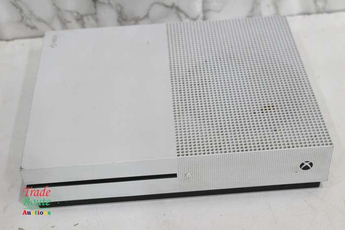XBOX One S Console (WHITE) Model 1681 [ Salvage Stock for Spares/Repairs ]
