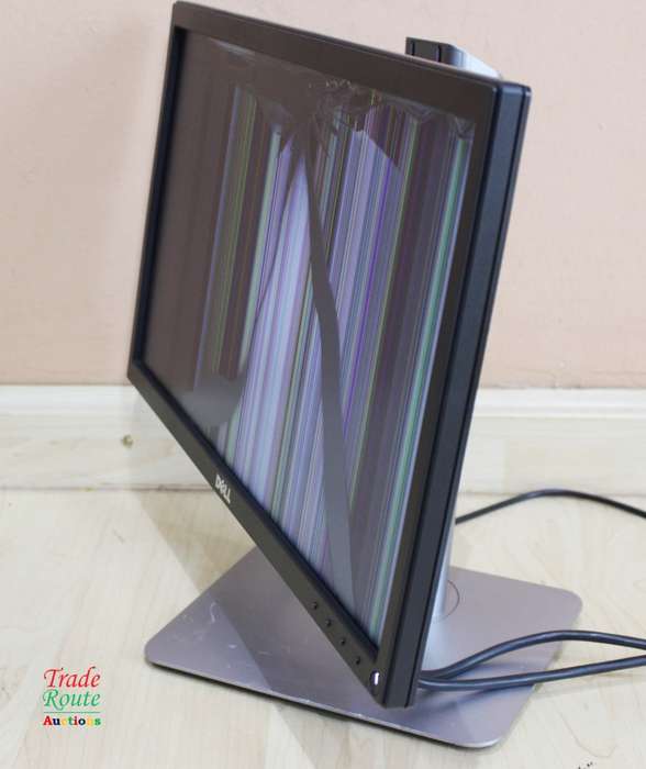 Dell P2017H LED Backlit 20 Inch Monitor [ DAMAGED FOR SPARES/REPAIR]