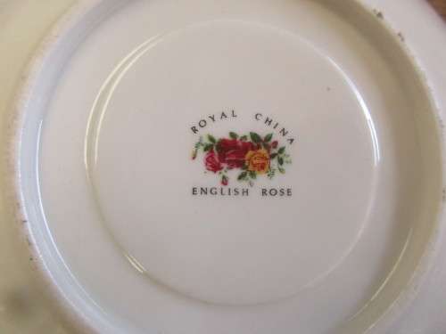 SET OF SEVEN ROYAL CHINA CUPS AND SAUCERS AND A MILK JUG