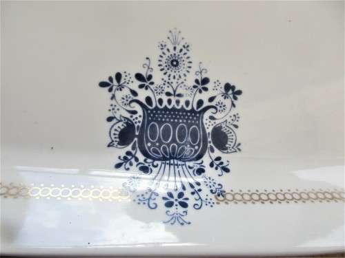 KAHLA GERMANY BLUE AND WHITE PORCELAIN  SANDWICH PLATE