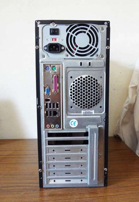 STYLISH DESKTOP PC INTEL CORE 2 DUO E6750, 2GB RAM, 250GB HD,  DVD DRIVE, WIN 7 STARTER, USB ETC