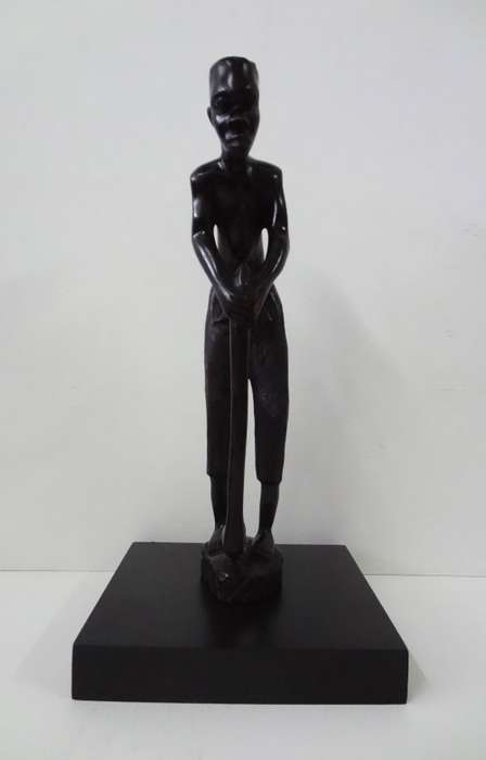 vusi - wood sculpture
