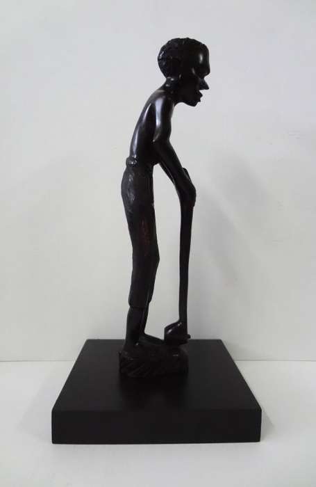 vusi - wood sculpture