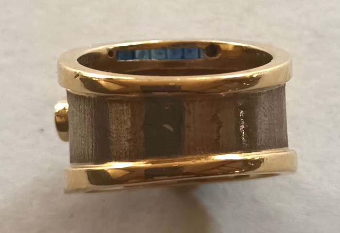 18ct yellow & white gold ring with sapphires & diamonds