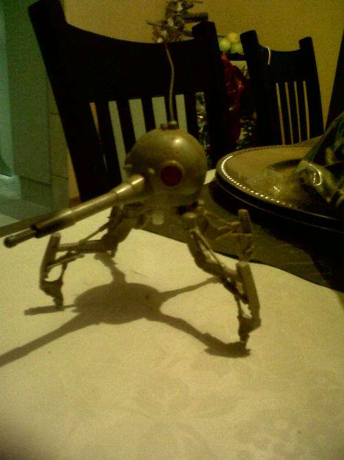 loose delux star wars figure dwarf spider droid gold very rare