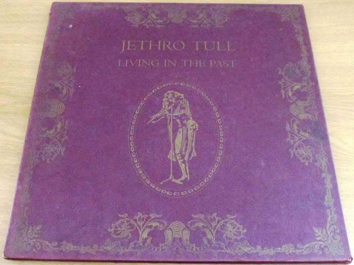 JETHRO TULL Living in the Past with booklet LP VINYL RECORD [Shelf G]