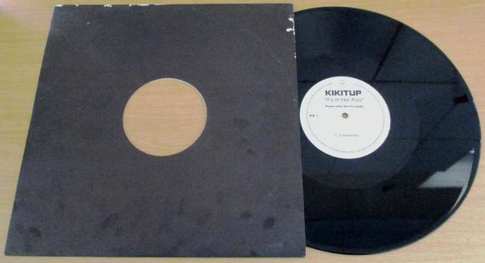 12` Maxi Dance Single : KIKITUP It`s in Her Kiss PROMO  12` VINYL RECORD
