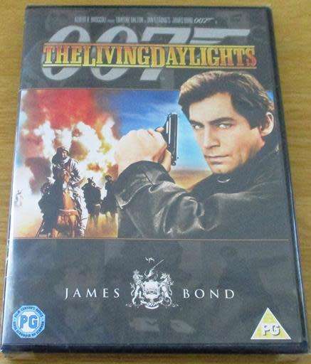Cult Film: 007 The Living Daylights DVD [BBOX 14]