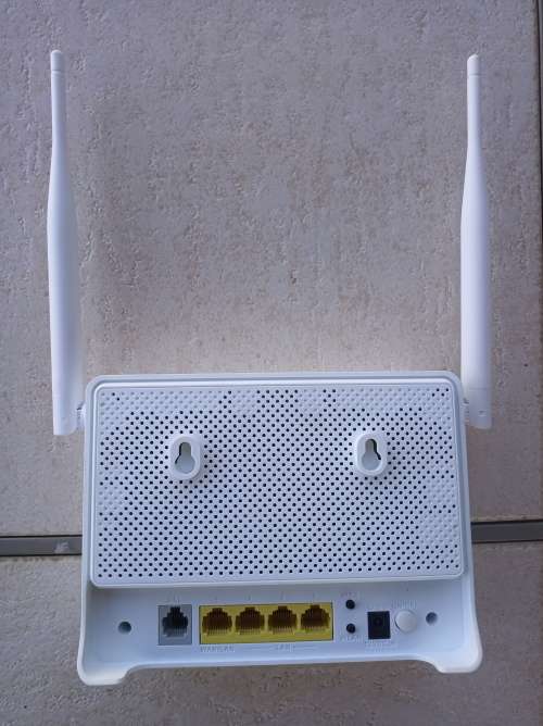 D-Link 4 Port Wireless Router and Extender