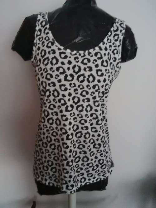 COOL LEOPARD SPOT TOP SIZE M/ L