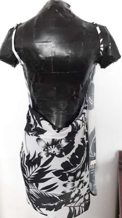 ORIGINAL SARESS COVER-UP SIZE MED