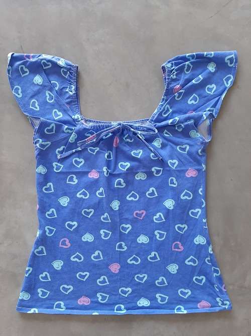 CUTE GIRLS T-SHIRT SIZE 11-12 YEARS