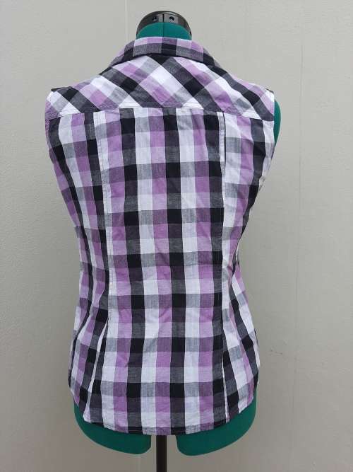 JOHN DEERE TOP SIZE SMALL