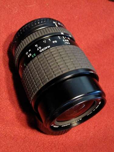 M42 Sigma Zoom 28-70mm F3,5-4,5 with Macro"Unusual and Excellent"