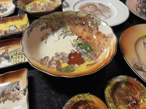 19 ROYAL DOULTON WILL SELL AS A LOT ALL ARE IN GOOD ORDER