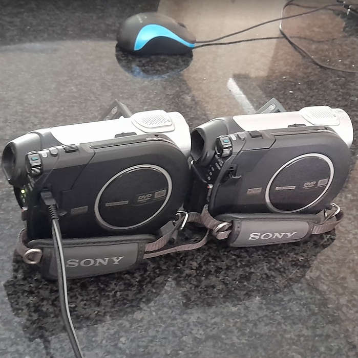 video cameras as a lot  some with battery and charger. some not all is working but will sell as is