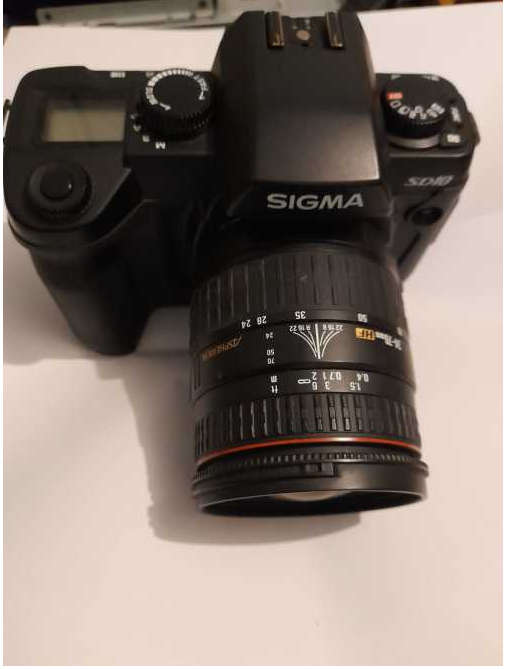 video cameras as a lot  some with battery and charger. some not all is working but will sell as is