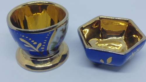 Stunning Blue and Gold ceramic romantic scene Egg cup and saltbush
