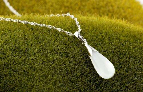 GENUINE SILVER Water Drop Necklace,Elegant Cat's Eyes Stone
