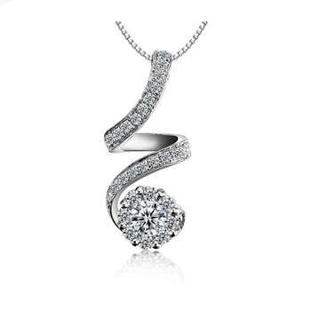 Unique Design Twisted Necklace with Austrian Crystal