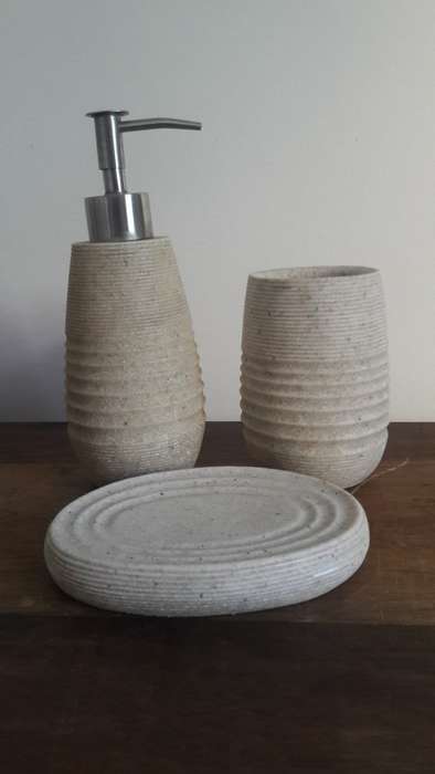 Bathroom set