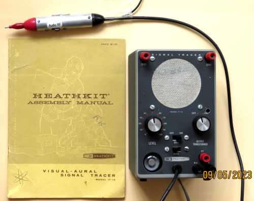 VINTAGE VISUAL-AURAL HEATHKIT SIGNAL TRACER MODEL iT-12