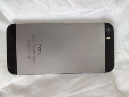 IPhone 5s (NOT WORKING) Does not switch on.