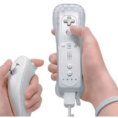Remote Control And Nunchuck - White (Wii)