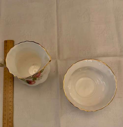 Royal Albert Lyndale 42 piece Tea Set