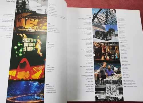 U2 - U2Show  Authorized by the band, this is the inside story of U2`s live career