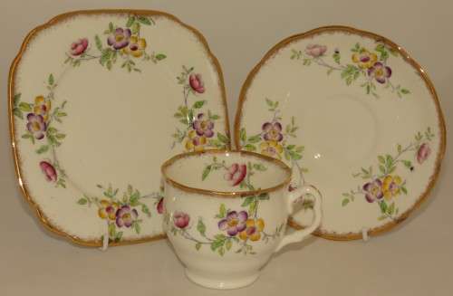 Royal Albert Unnamed Pattern 919 Trio