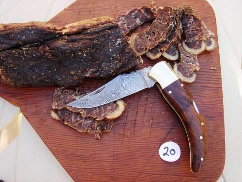 DAMASCUS Staal Biltong Mes vir die MAN, SEUN, PA of SKOON PA of OUPA in jou lewe