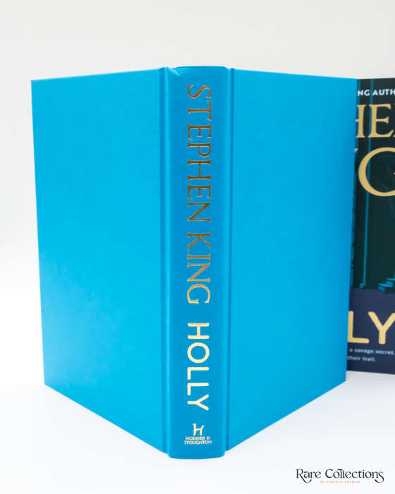 Holly (First Trade Blue Endpapers) by Stephen King