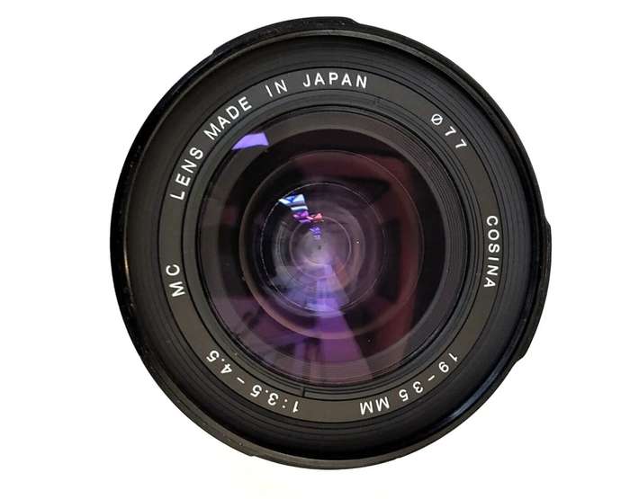 Cosina 19-35 mm f/3.5-4.5 for Nikon