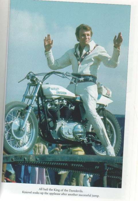 EVEL KNIEVEL, LIFE OF EVEL - STUART BARKER (2008)