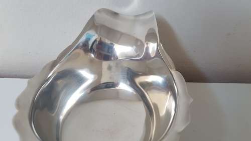 SOLID Sterling Silver Sauce / Gravy Boat . Edward Viner. 1946 Sheffield. 100.4 grammes! Ex. Cond.