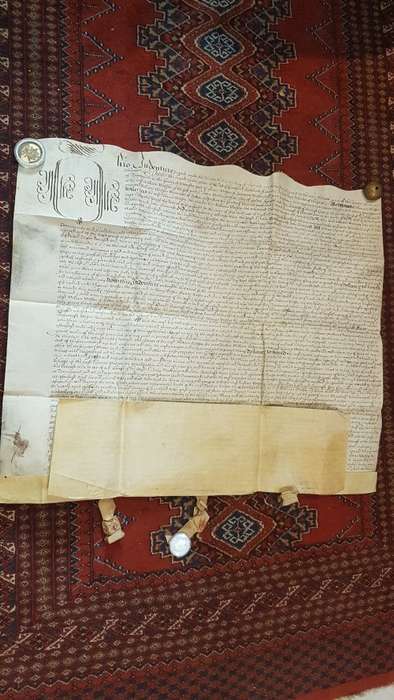 Handwritten Indenture dated 1679. On Vellum.  Concerning property in Bengeworth, England.
