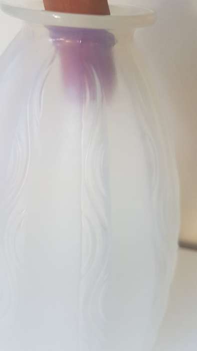 Marius Sabino (1878-1961 ). Art Deco Opalescent Glass Vase. `Ondulation` ( `Ripples`) Design!  1930s