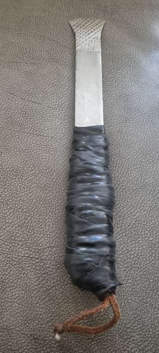 Pry Bar Hand Made with vintage beautiful hand carving at tip! Huge. 32 cm length.  Diving, Fishing