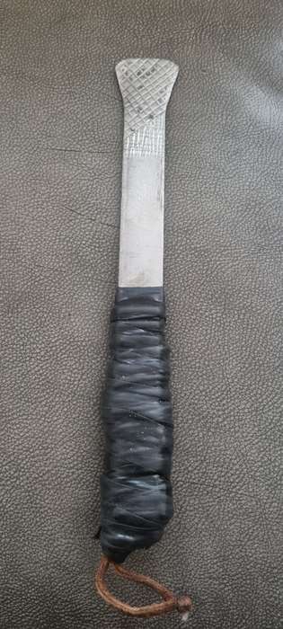 Pry Bar Hand Made with vintage beautiful hand carving at tip! Huge. 32 cm length.  Diving, Fishing