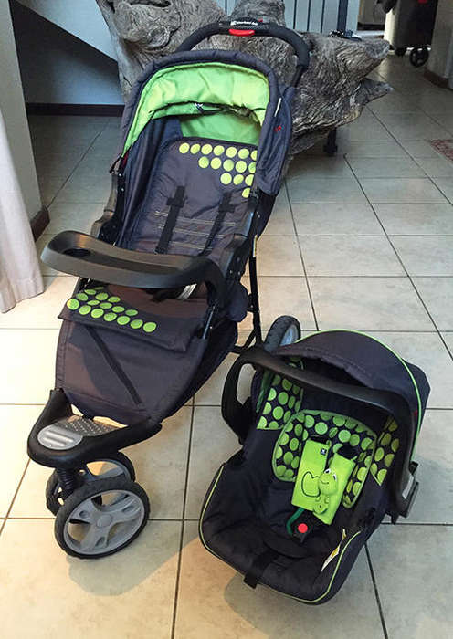 Chelino Apache Travel System in Excellent Condition